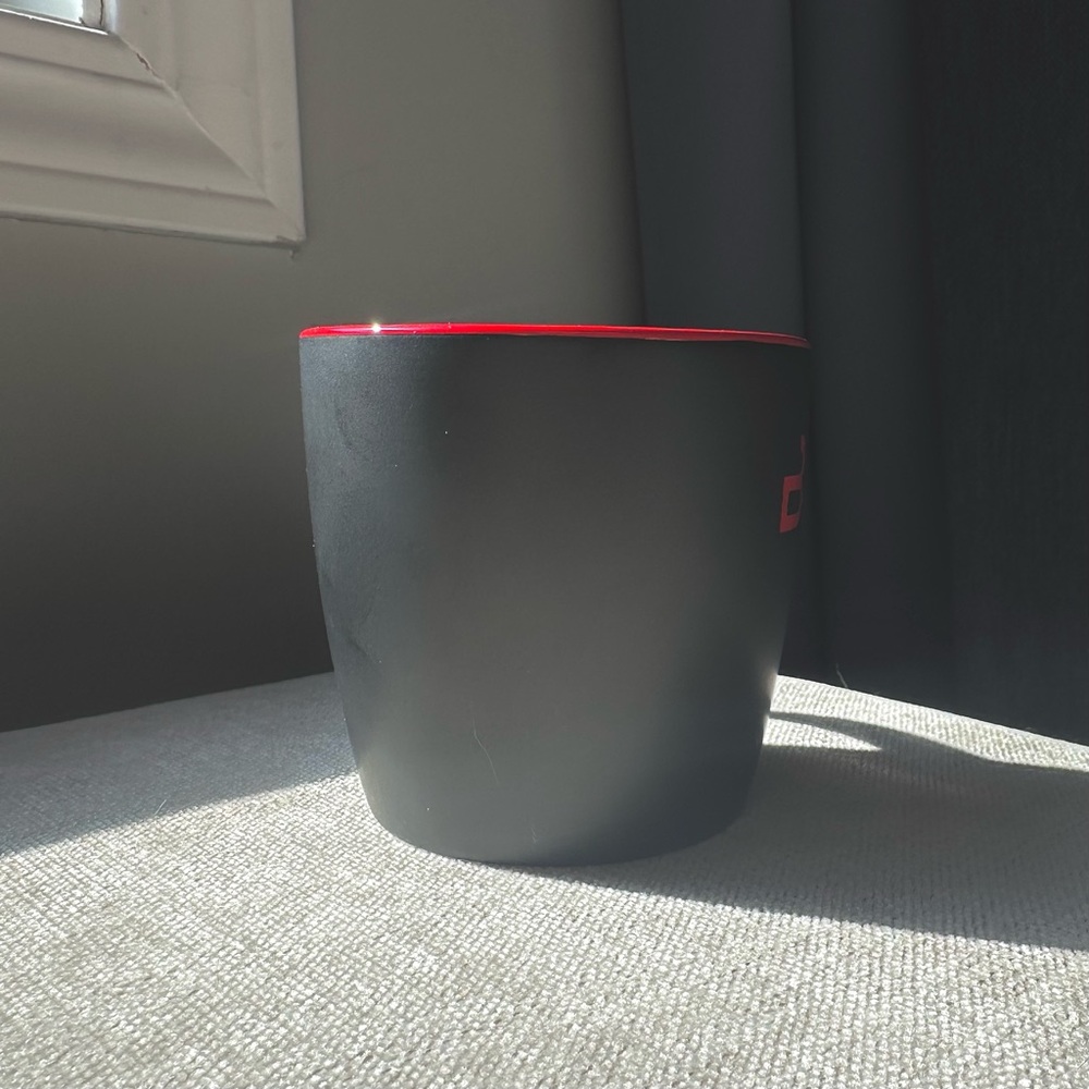 BITE Beauty Branded Ceramic Black and Red Coffee Tea Mug (Rare + Discontinued) - Picture 5 of 8
